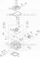 CYLINDER HEAD 